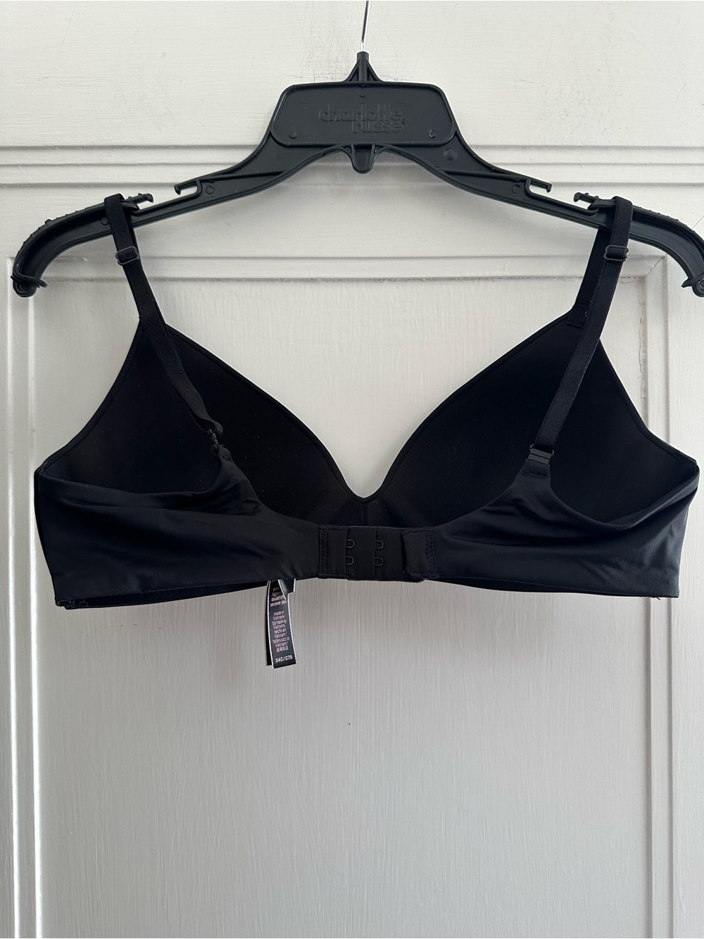 Victoria’s Secret Wireless Black T-Shirt Bra - 34C - Picture 4 of 6